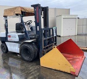 XE NÂNG DẦU 2.5 TẤN KOMATSU FD25L-11 375132