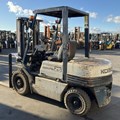 XE NÂNG DẦU 2.5 TẤN KOMATSU FD25-11 337358