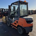 XE NÂNG DẦU 2,5 TẤN TOYOTA 02-8FD25 67252