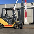 XE NÂNG DẦU 2,5 TẤN KOMATSU FD25T-17 305896