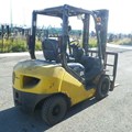 XE NÂNG DẦU 2,5 TẤN KOMATSU FD25T-17 315992