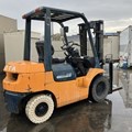 XE NÂNG DẦU 2 TẤN TOYOTA  60-7FD20 607FD25-25079