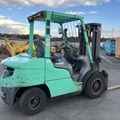 XE NÂNG DẦU 3 TẤN MITSUBISHI FDE30T F14F-10037