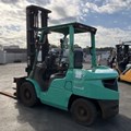 XE NÂNG DẦU 3 TẤN MITSUBISHI FDE30D F14F-10992