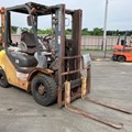 XE NÂNG DẦU 2,5 TẤN KOMATSU FD25T-17 303832