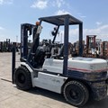 XE NÂNG DẦU 3 TẤN KOMATSU FD30-11 331740