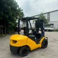 XE NÂNG DẦU 3 TẤN KOMATSU FD30T-17 315493