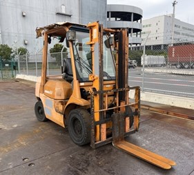 XE NÂNG DẦU 2,5 TẤN TOYOTA 7FD25 16597
