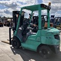 XE NÂNG DẦU 2TẤN MITSUBISHI FDE20T F18D-21140