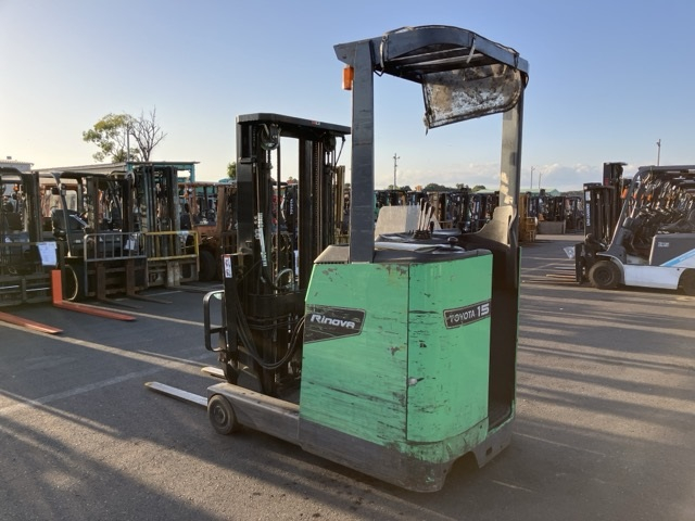 XE NÂNG ĐIỆN 1.5 TẤN ĐỨNG LÁI TOYOTA 8FBR15 28282