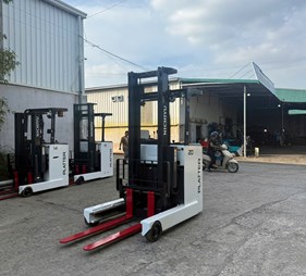 XE NÂNG ĐIỆN 2 TẤN ĐỨNG LÁI NICHIYU FBRMW20-80-400 141E01744