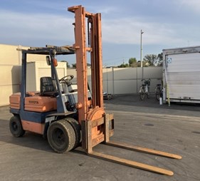 XE NÂNG DẦU 2.8 TẤN TOYOTA 5FD28 5FD30-60087