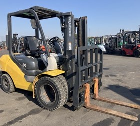 XE NÂNG DẦU 3 TẤN KOMATSU FD30C-17 312245