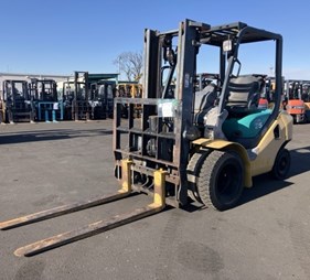 XE NÂNG DẦU 2,5 TẤN KOMATSU FD25HW-16 722590