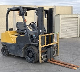 XE NÂNG DẦU 2,5 TẤN TCM FD25T5M F201-03260