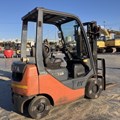 XE NÂNG DẦU 1.5 TẤN TOYOTA 02-8FD15 63812