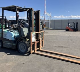 XE NÂNG DẦU 2,5 TẤN SUMITOMO 11-FD25PVIIHA