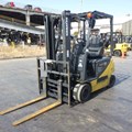 XE NÂNG ĐIỆN 2 TẤN KOMATSU FB20A-12 848581