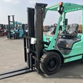 XE NÂNG DẦU 2,5 TẤN MITSUBISHI KFDE25T 71113