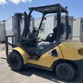 XE NÂNG DẦU 2,5 TẤN KOMATSU FD25T-17 303929