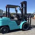 XE NÂNG DẦU 3 TẤN MITSUBISHI FD30D F14E-30061