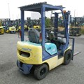 XE NÂNG XĂNG 1 Tấn KOMATSU FG10C- 16 619853