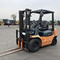 XE NÂNG DẦU 2,5 TẤN TOYOTA 02-7FD25 33497
