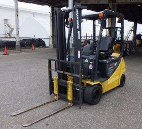 XE NÂNG ĐIỆN 2 TẤN KOMATSU FB20A-12 850840