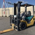 XE NÂNG DẦU 2,5 TẤN KOMATSU FD25C-16 723219