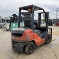 XE NÂNG DẦU 2,5 TẤN TOYOTA 02-8FD25 A8FD25-69405