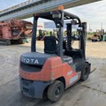 XE NÂNG DẦU 2,5 TẤN TOYOTA 02-8FD25 73232