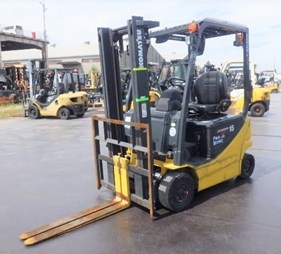 XE NÂNG ĐIỆN 1.5 TẤN KOMATSU FB15-12 855945