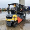 XE NÂNG DẦU 2 TẤN TOYOTA 02-8FD20 A8FD25-73464