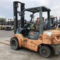 XE NÂNG DẦU 2,5 TẤN TOYOTA 02-8FD25 A8FD25-69614