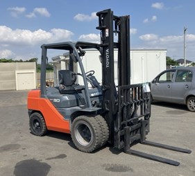 XE NÂNG DẦU 3 TẤN TOYOTA 02-8FD30 A8FDJ35-81072