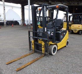 XE NÂNG ĐIỆN 1.5 TẤN KOMATSU FB15-12 857829