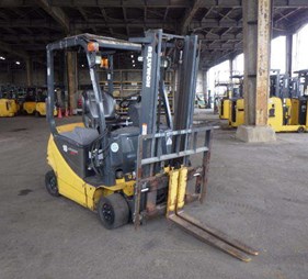 XE NÂNG ĐIỆN 1.8 TẤN KOMATSU FB18-12 855889