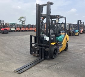 XE NÂNG DẦU 2,5 TẤN KOMATSU FD25C-15 579012