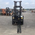 XE NÂNG DẦU 2,5 TẤN KOMATSU FD25C-15 579012