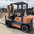 XE NÂNG DẦU 2 TẤN TOYOTA 5FD20 5FD25-46649