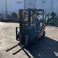 XE NÂNG DẦU 2 TẤN TOYOTA 02-8FD20 71022