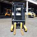 XE NÂNG ĐIỆN KOMATSU 2 TẤN ĐỨNG LÁI FR20S-1  R2B-06123