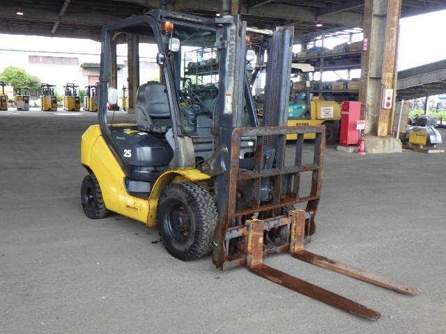 mua xe nâng dầu 2.5 tấn tại Xe Nâng Bắc Trung Nam nguồn gốc rõ ràng, bảo hành 6 tháng, giao toàn quốc