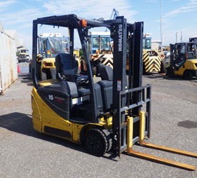 Xe nâng điện 1,5 tấn 3 bánh Komatsu FB15M-12 – Nâng cao 3 m – Serial 832677