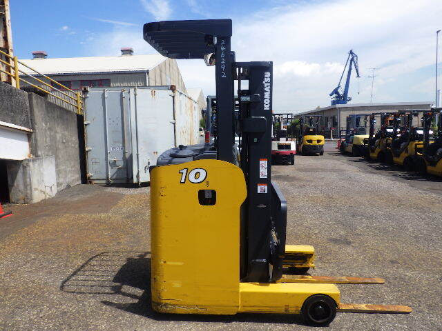 Xe nâng điện đứng lái 1 tấn Komatsu FB10RL-15 – Nâng cao 3 m – Serial 160821