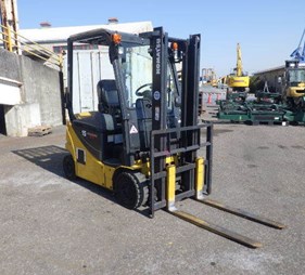 XE NÂNG ĐIỆN 1.5 TẤN KOMATSU FB15-12 855546