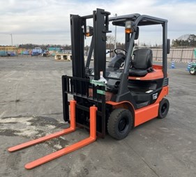 XE NÂNG ĐIỆN 1.5 TẤN TOYOTA 8FBL15 8FBL18-14145