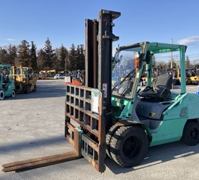 XE NÂNG DẦU 3 TẤN MITSUBISHI FDE30T F14F-10766