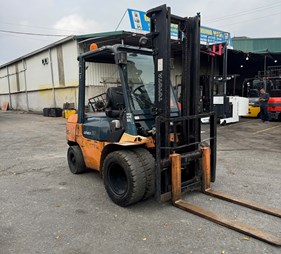 XE NÂNG DẦU 2.8 TẤN TOYOTA 7FD28 7FDJ35-17072