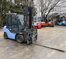 XE NÂNG DẦU 2,5 TẤN TOYOTA 02-8FD25  A8FD25-81747